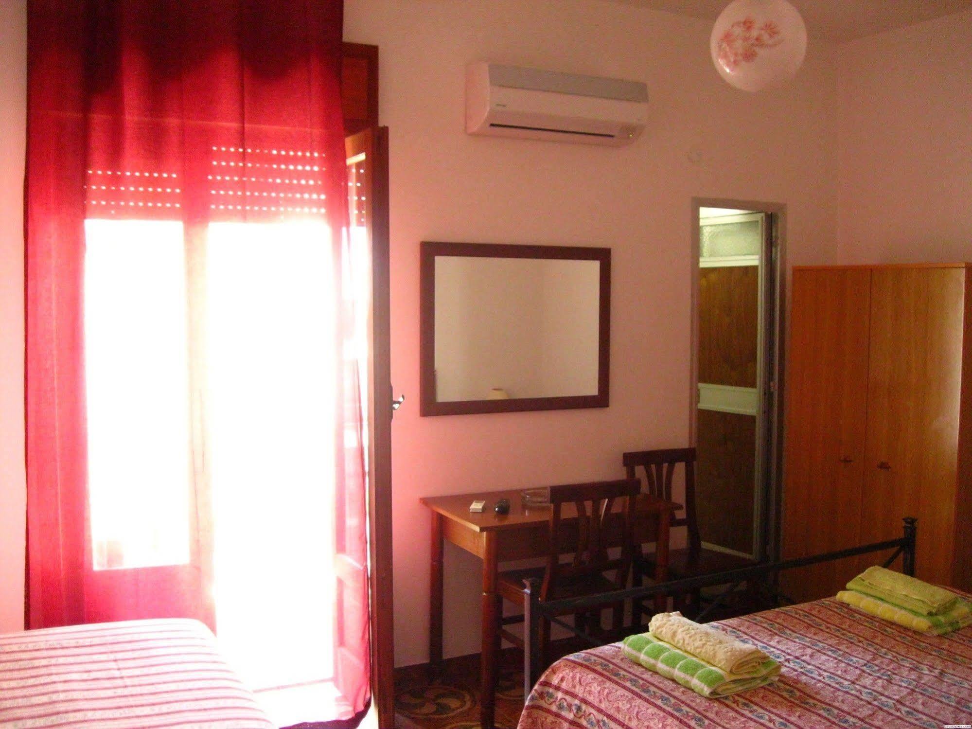 Hotel California Milazzo Luaran gambar