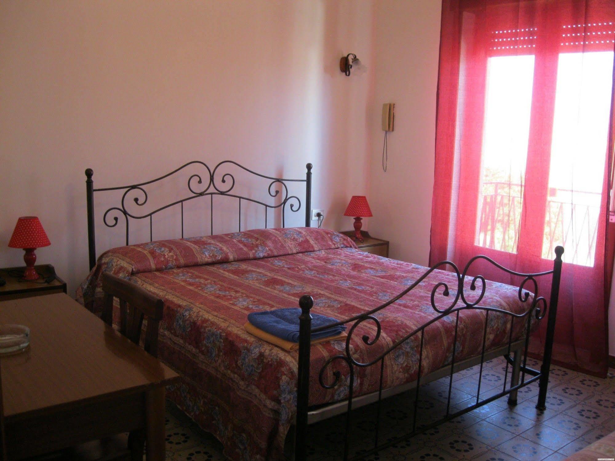 Hotel California Milazzo Luaran gambar